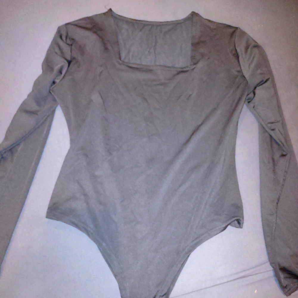 Square neck black bodysuit size 1x